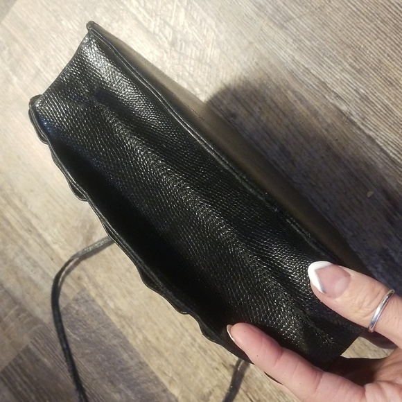 GIVENCHY Seashell RARE Reptile Black Leather Gold Top handle & Monogram … - Picture 17 of 17